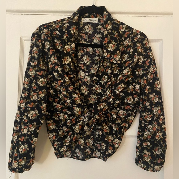 Vintage Dark Floral Button Down - Picture 5 of 9